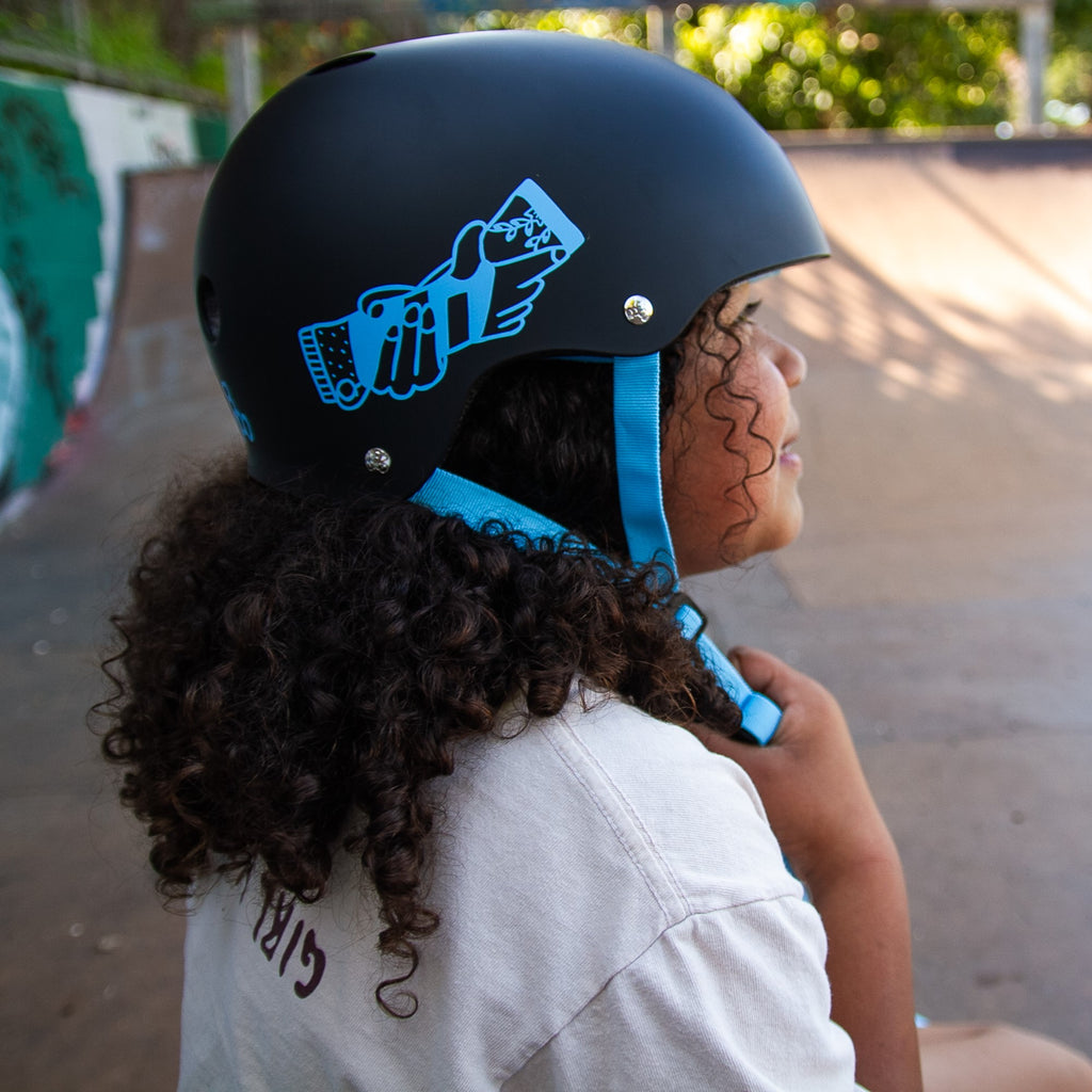 THE Certified Sweatsaver Helmet - Skate Like A Girl