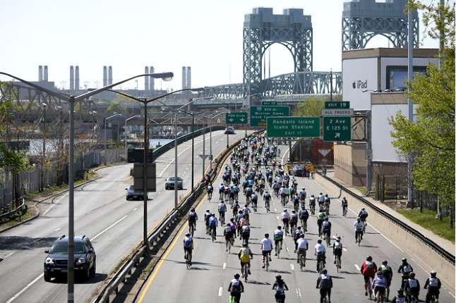 Gotham Helmet: The Official Commuter Helmet Of Bike NY & The TD Five Boro Bike Tour.